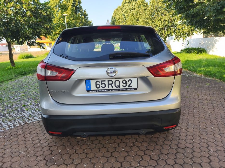 Nissan Qashqai 1.6 dCi 130cv Acenta 4x2 ou 4x4 (2016)