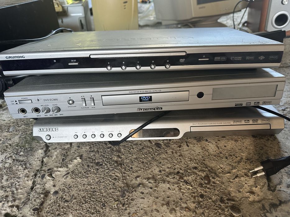 Amplificador/DVD/VHS/computador/impressora