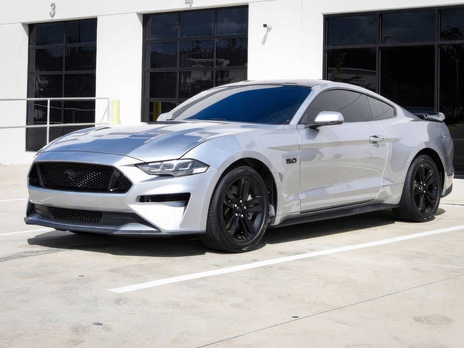 Ford Mustang GT Premium Coupe      2020