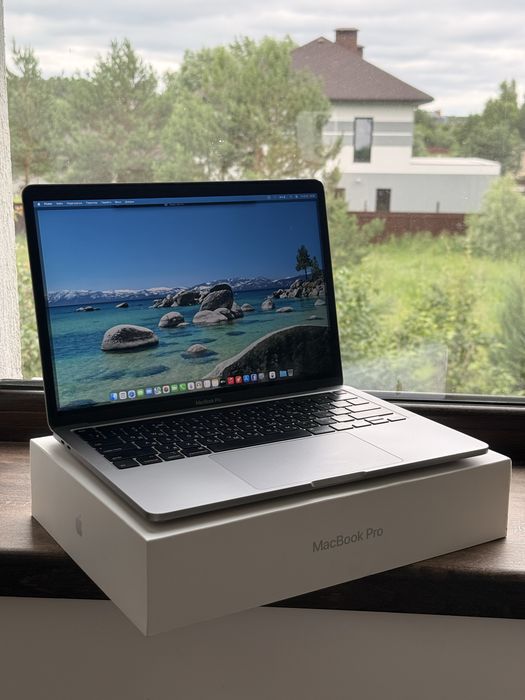 MacBook Pro 2020 16 GB , 500 gb