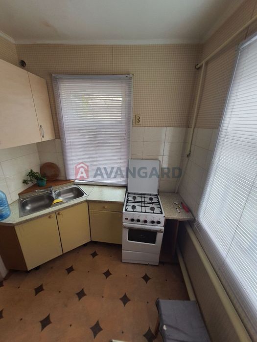 Продаж частини будинку на казбеті