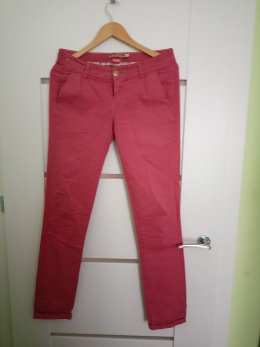 Spodnie Bershka chinosy