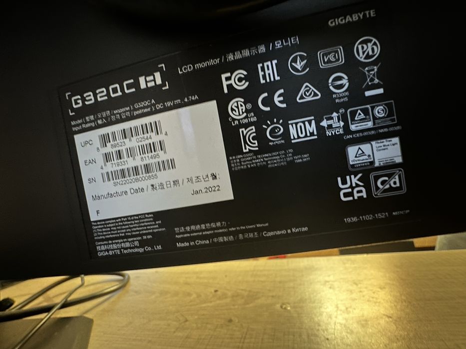 Monitor Gigabyte G32QC A 32' 144hz 2K