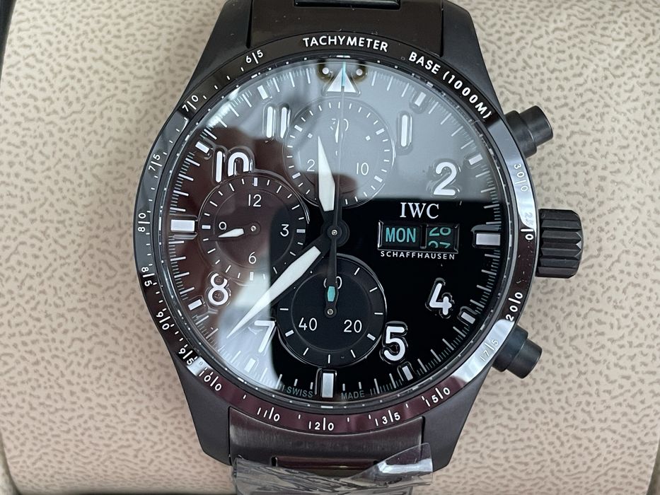 Zegarek IWC , szafir AR , Mercedes petronas AMG edition
