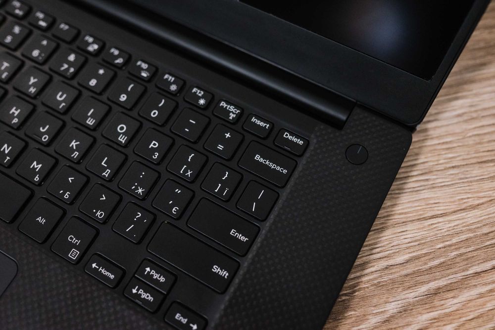 Dell Preсision 5520 IPS FHD 15.6 Xeon E3-i7/16Gb/256Gb/ відеокарта 4gb