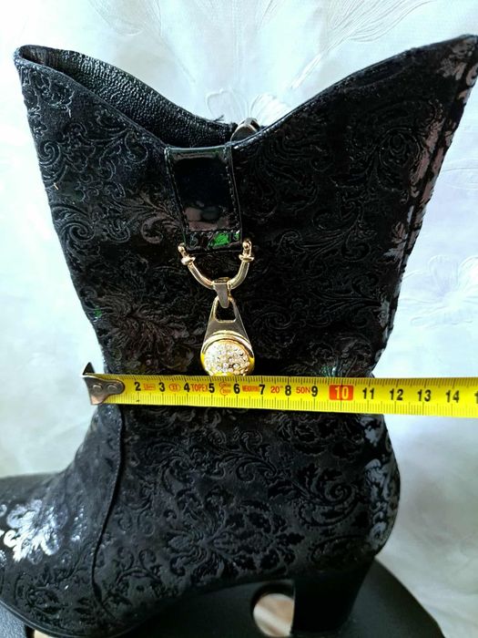 Botki damskie YKK z naturalnej skóry  roz. 40