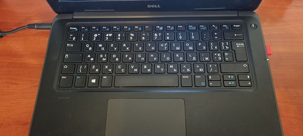 Ноутбук Dell latitade 3380 обменяю на айфон: Обмен - Ноутбуки Одесса на Olx