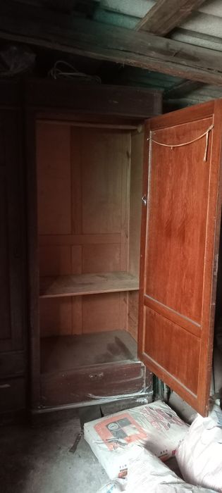 Продается платяной шкаф