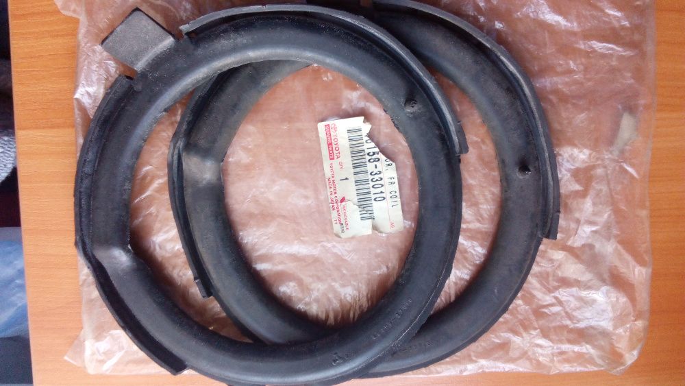 Проставка пружины перед Lexus/Toyota