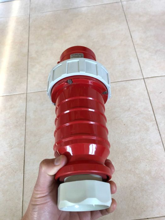 5-Pole Three-Phase Socket (3P+N+T), 125 A64564057177730124