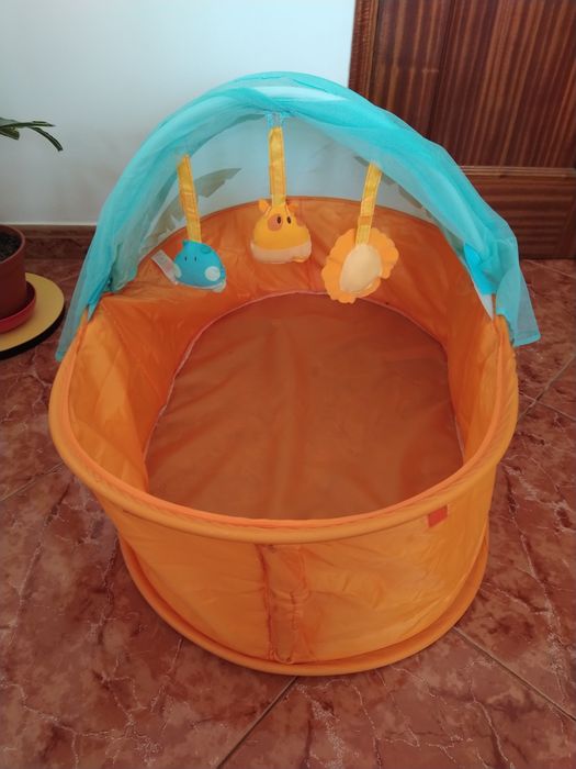 Berço de viagem bebé, praia campo jardim campismo casa quarto sala.