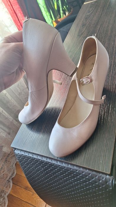 Туфлі жіночі шкіряні