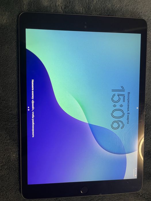 Ipad 8-го поколенния 2020 год в идеальном состоянии