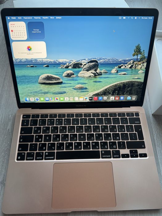 MacBook Air 13 M1 8/256, гарний стан