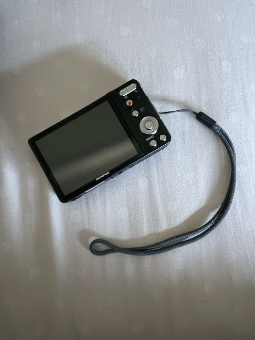 Câmara fotográfica compacta olympus x-990 como nova