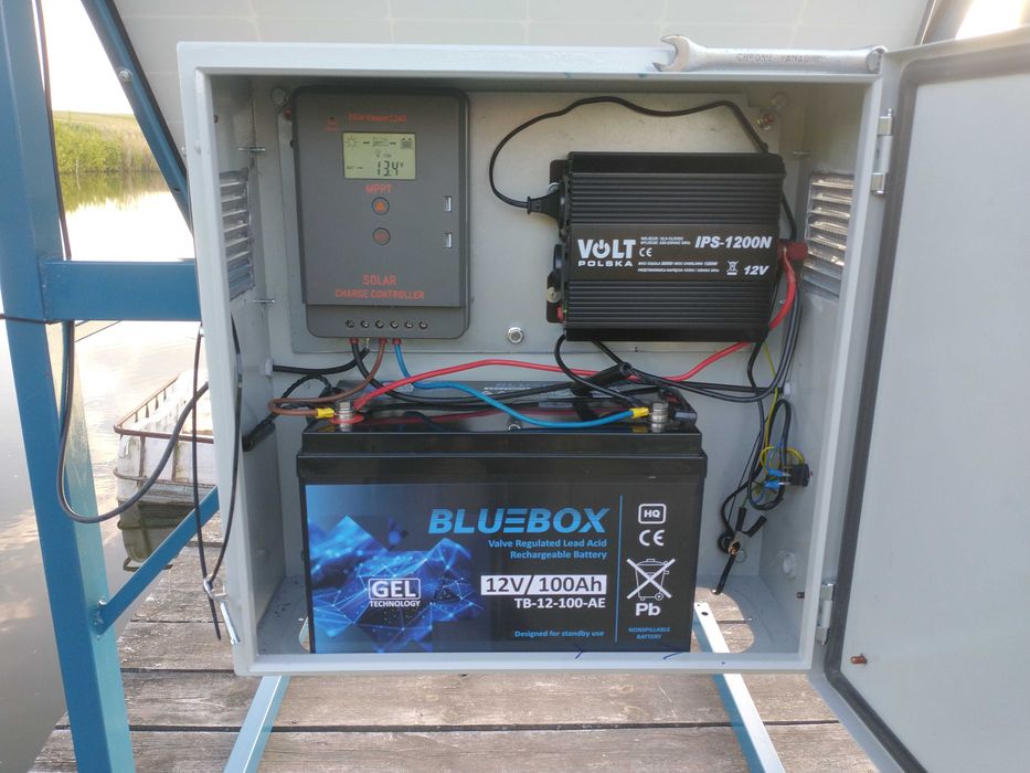 Elektrownia 375 Wat, zestaw napowietrzający wodę w stawie