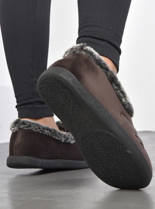 Тапочки чуні жіночі теплі бурки капці