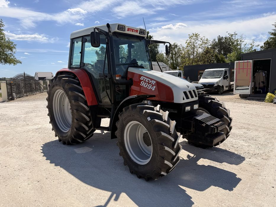 Ciagnik rolniczy Steyr 9094 sprowadzony