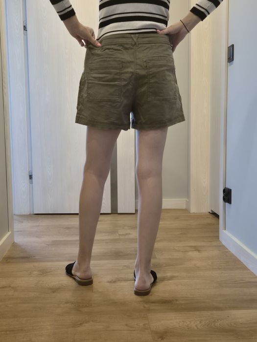 * Spodenki krótkie khaki, rozm 46 H&M