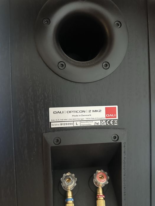 Colunas DALI Opticon 2 MK2 (preto)