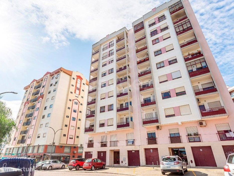 Apartamento T2 com Arrecadação em Monte Belo Sul, Setúbal