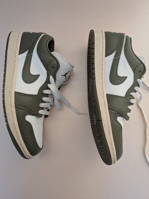 Sapatilhas Nike Air Jordan Low usadas
