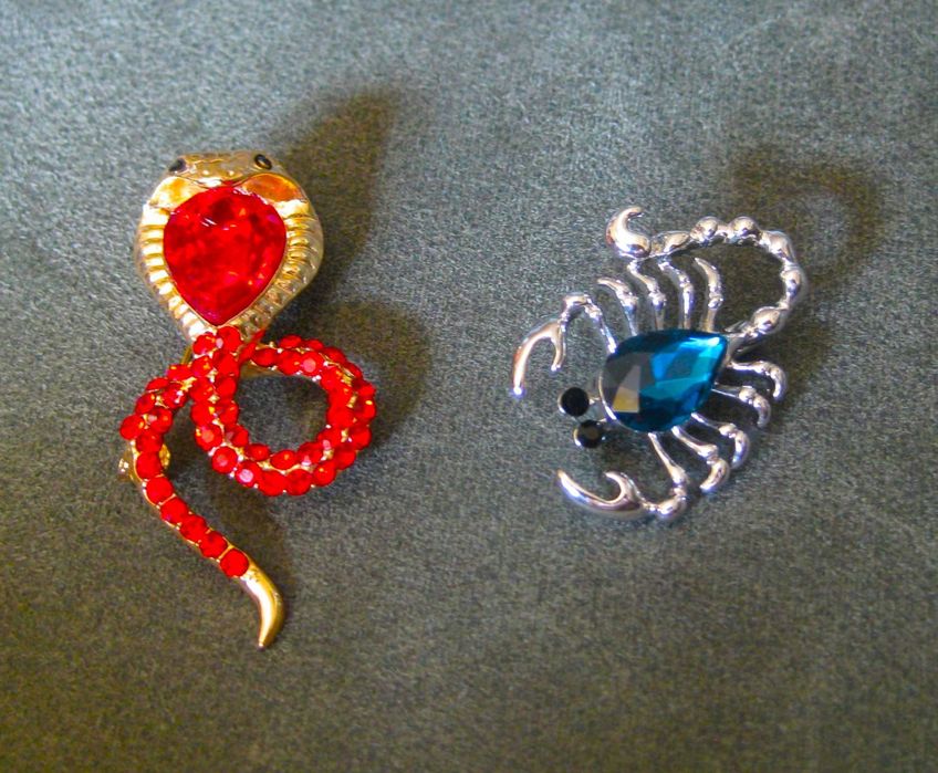 Alfinete / Broche / Pregadeira Cobra NOVO