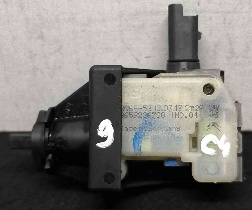 Fecho de deposito de combustível CITROËN C4 GRAND PICASSO I (UA_) ano 2009