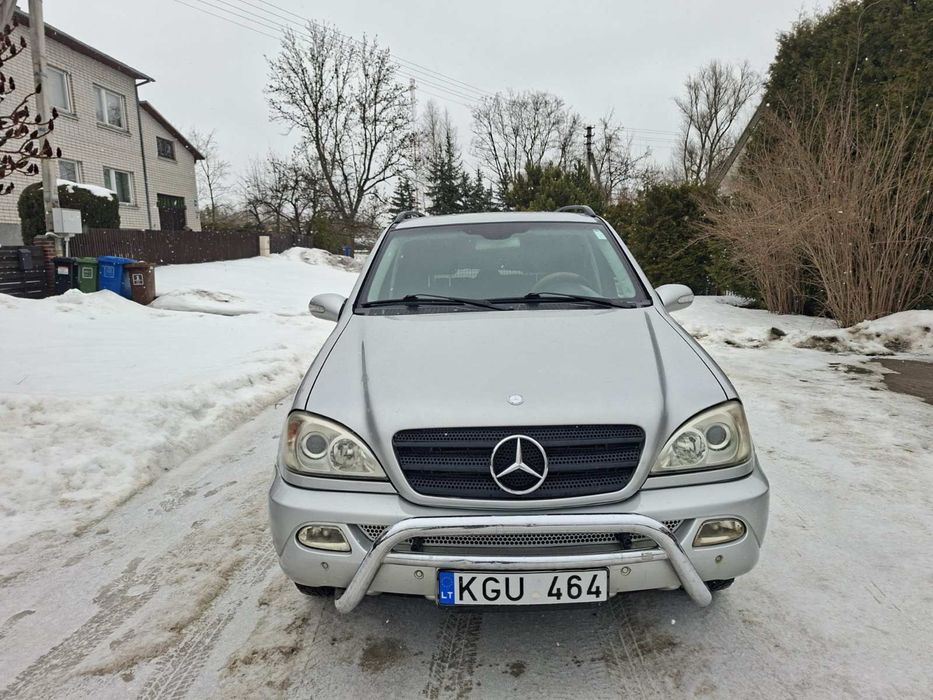 Продаєця Мерседес