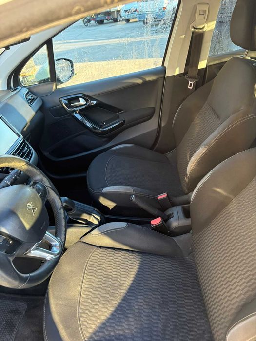 Peugeot 208 1.6HDi