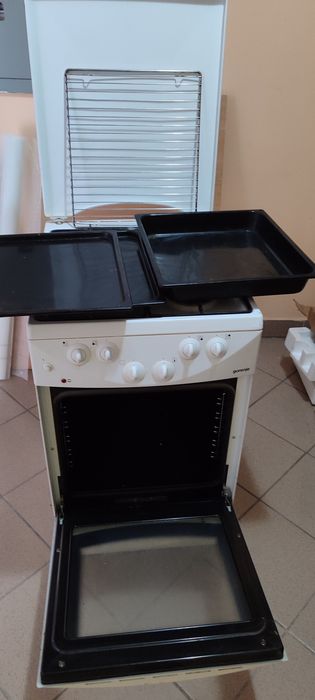 Продам газову плиту з електродуховкою