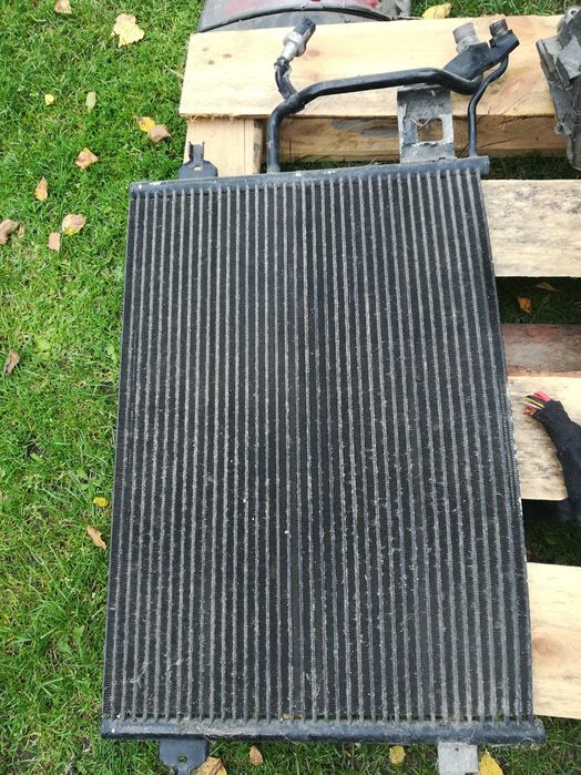 AUDI A4 B5 1.8T AEB Lampy Chłodnica Panel Klimy