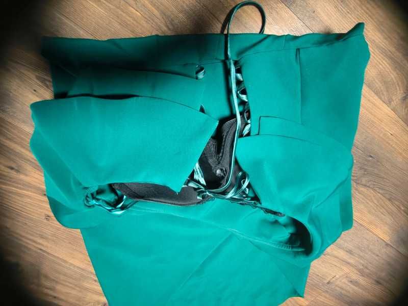 Asymetryczna sukienka butelkowa zieleń Illuminate