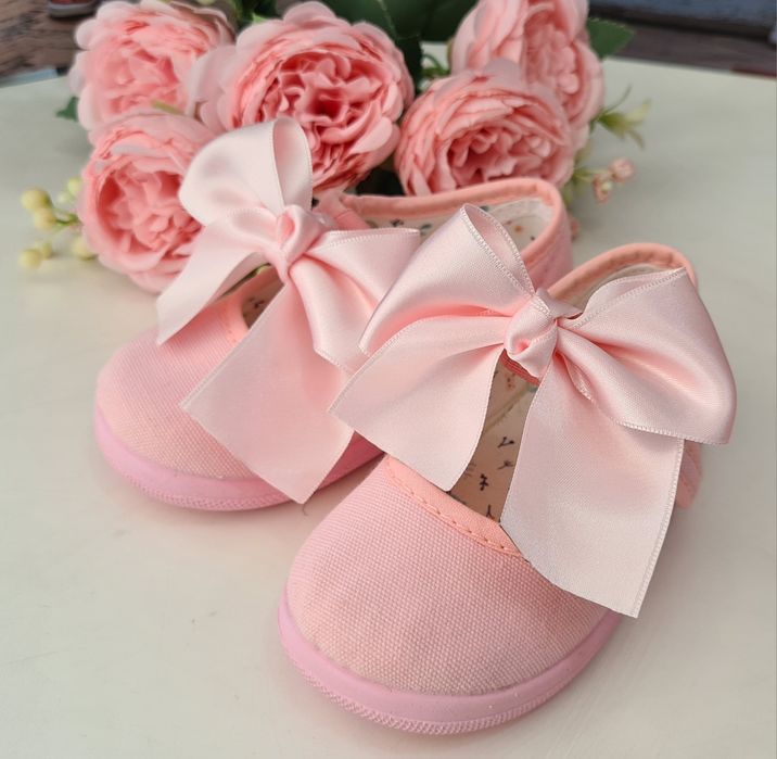 Sapatos varios tamanhos  novos