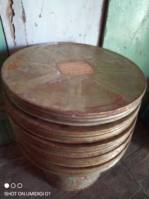 Художественные фильмы на киноплёнке 35 мм ( киноленты, кинопленка 35 )