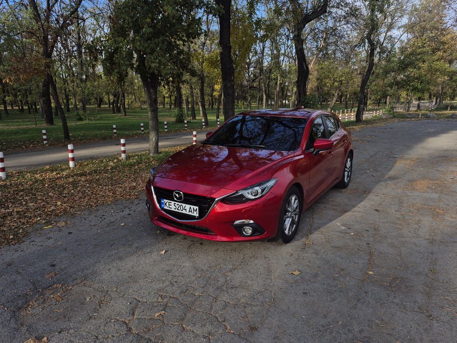 Продам Mazda 3 1.5 2014