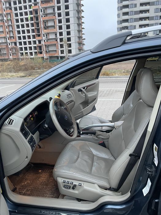 Продам Volvo XC70