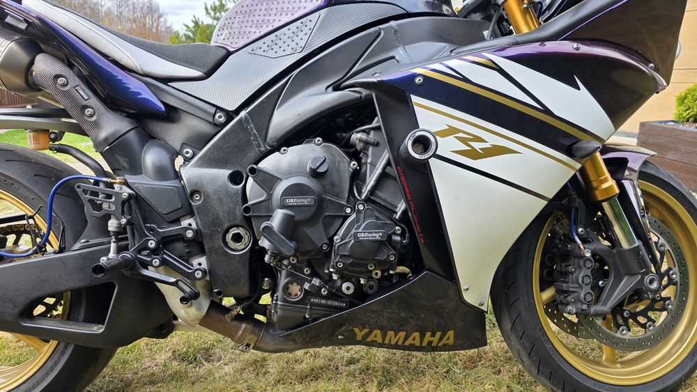 Yamaha R1 RN22 | Acrapovic