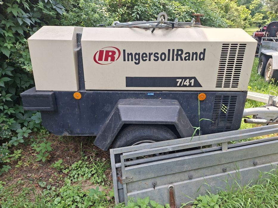 Kompresor śrubowy Ingersoll Rand 7/41