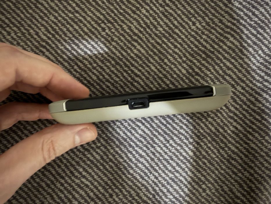 Модем 4G TP-Link M7650, тримає 15 годин