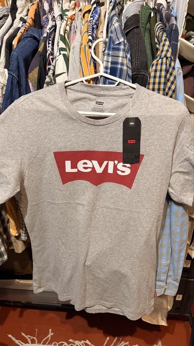 Футболки puma, gap, levis
