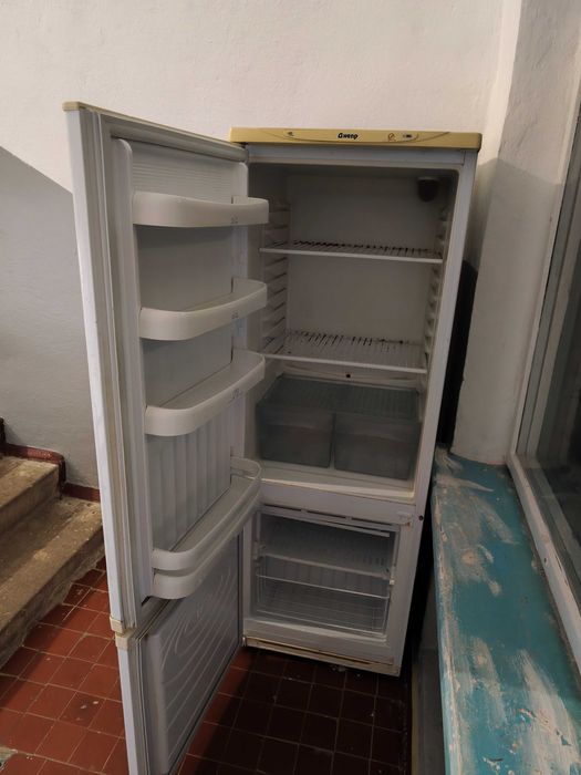 Холодильник "Днепр"