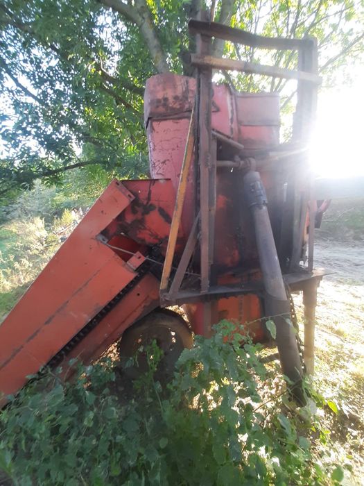 Продаю кукурудзяний комбаїн