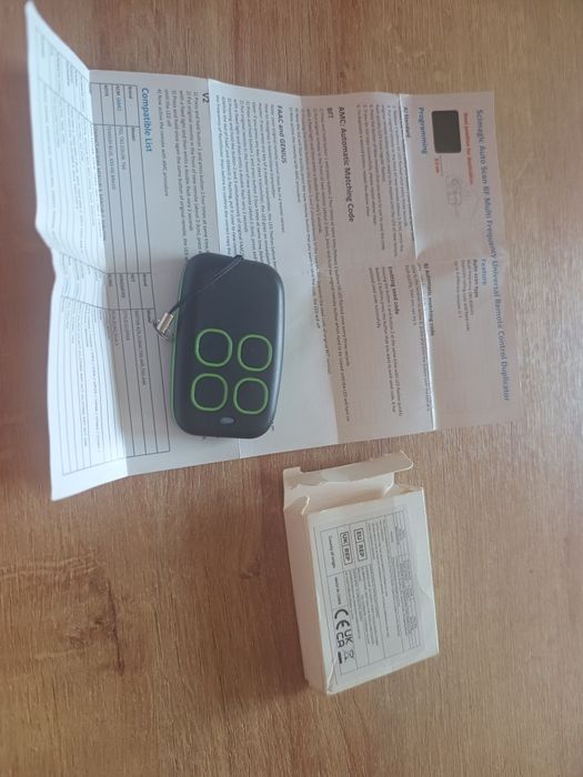 Pilot uniwersalny do bram, 433 , 866 , nowy