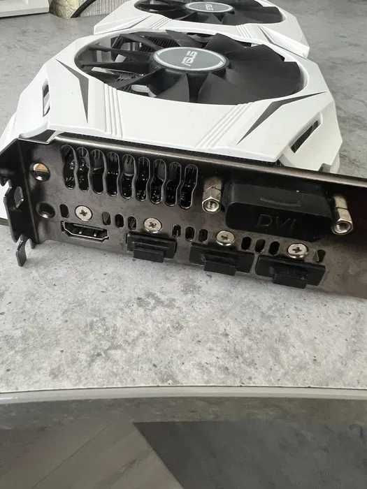 ASUS GTX 1070 8GB Видеокарта