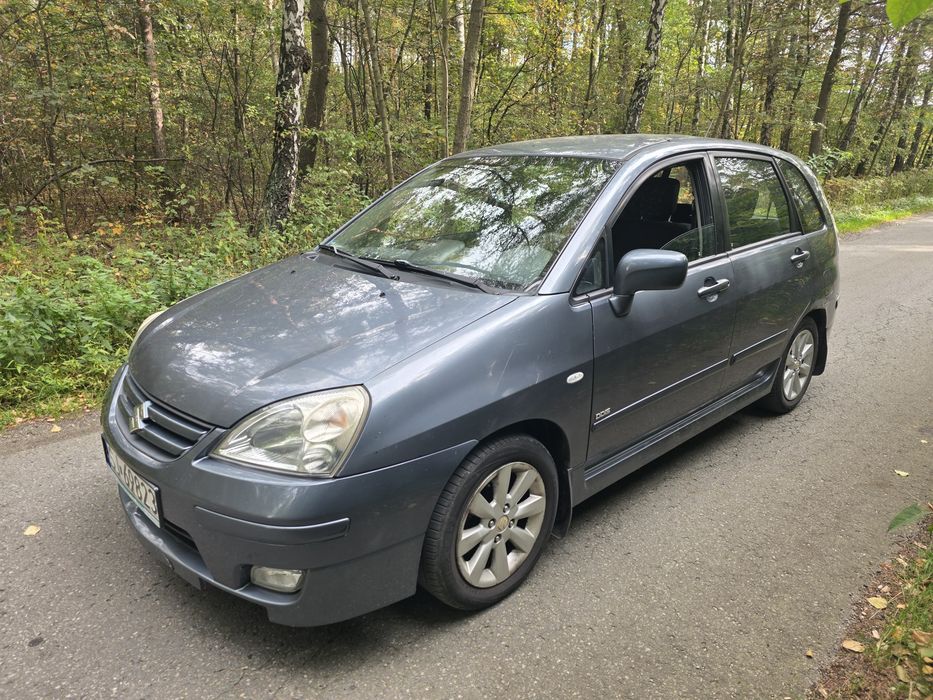 Suzuki Liana