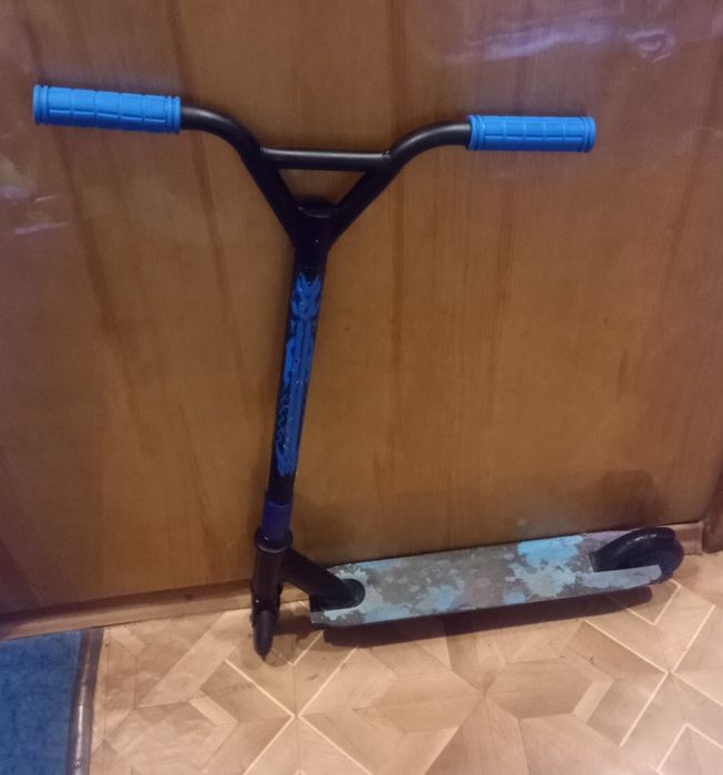 Трюковий самокат