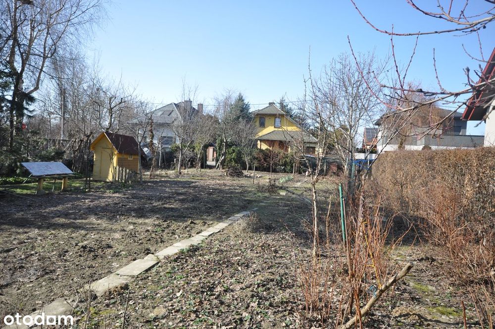 Działka Budowlana 468M Dojazd Asfalt, Media, Bronisze