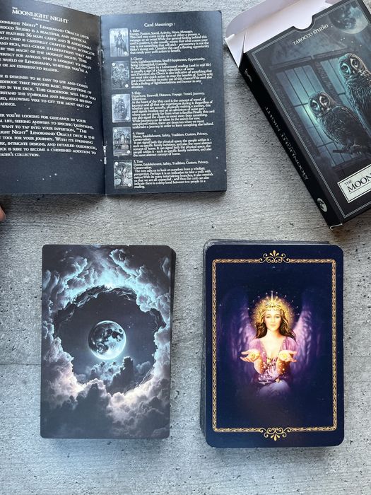Карти оракул Moonlight