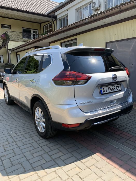 Продам авто Нісан рог